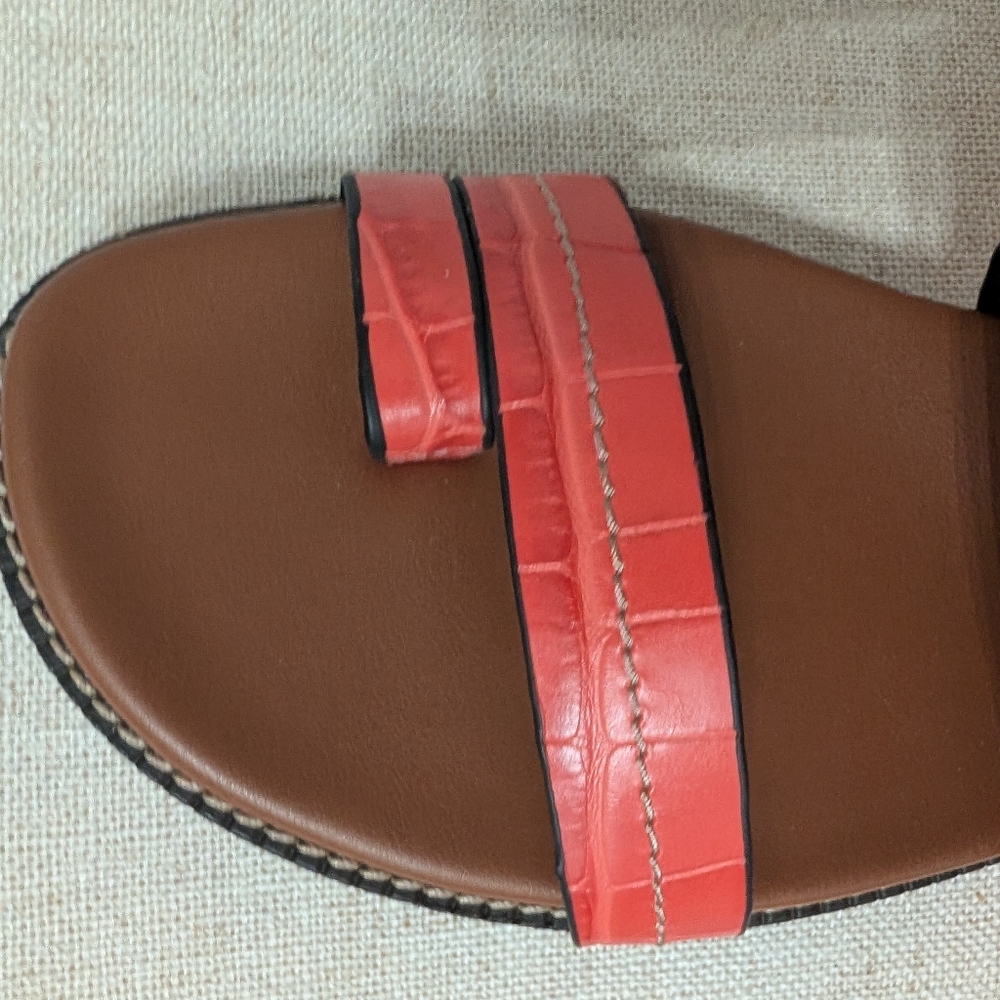 Naturalizer Karlie Leather Toe-Loop Sandals in Mango Spice Size 8 Pristine - Picture 3 of 7